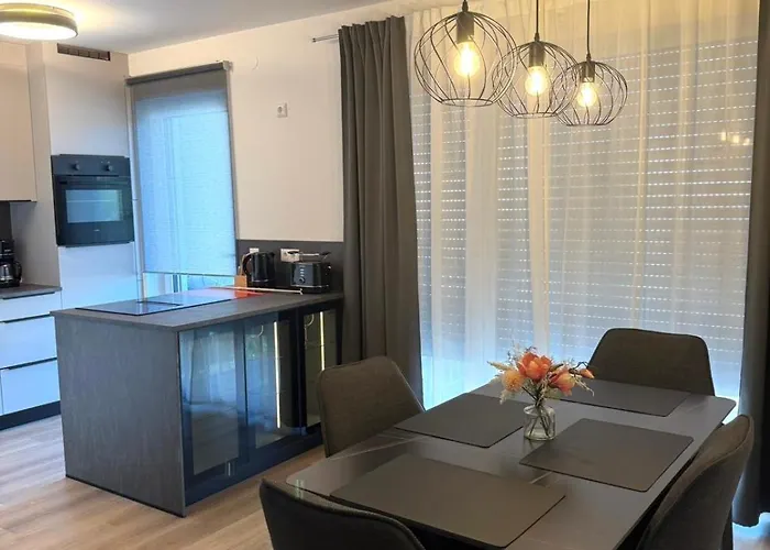 Apartament Geisfelder , Zuhause Auf Zeit 1 Obergeschoss Links